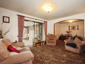 For Sale 2 Bedroom Bungalow Bulkington Warwickshire DS101678447