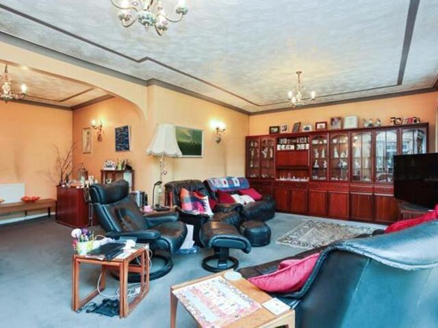 For Sale 2 Bedroom Bungalow Tonbridge Kent DS101316153