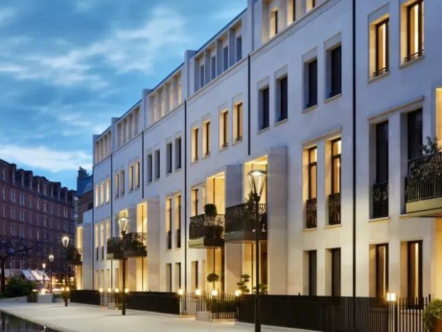 For Sale 2 Bedroom House Belgravia London DLS102596658