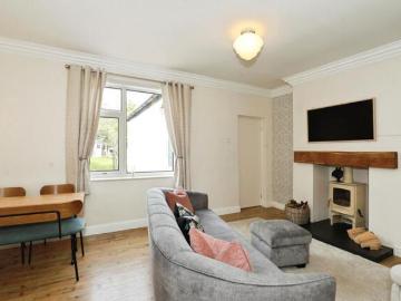 For Sale 2 Bedroom House Staffordshire Staffordshire DS100540604