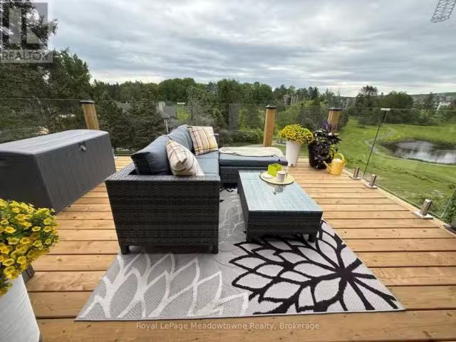For sale: 301 34 DEERHURST GREENS ROAD, Huntsville Chaffey.