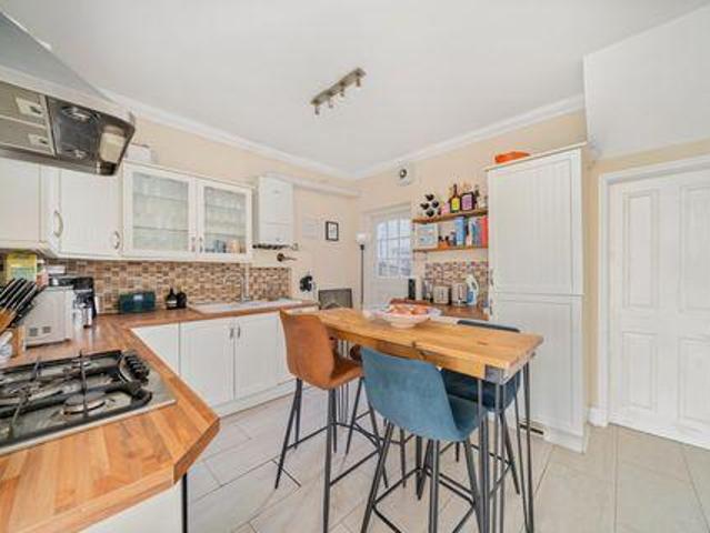 For Sale 3 Bedroom Condo London England DS100540048
