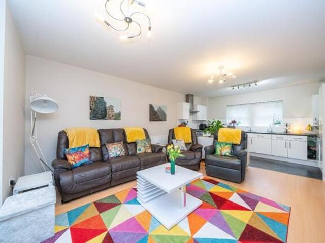 For Sale 3 Bedroom Apartment Hemel Hempstead Hertfordshire DS100825155