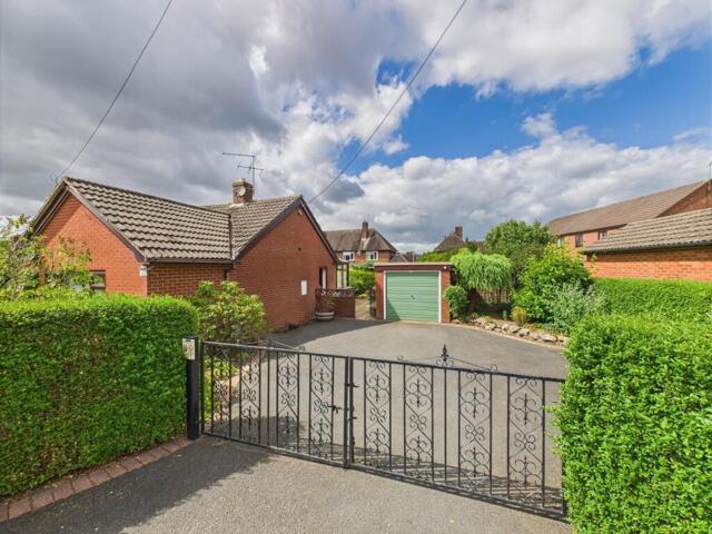 For Sale 3 Bedroom Bungalow Market Drayton Shropshire DS101676036