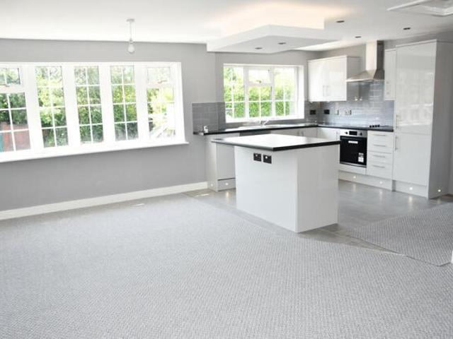 For Sale 3 Bedroom Bungalow Stoke On Trent Staffordshire DS101676285