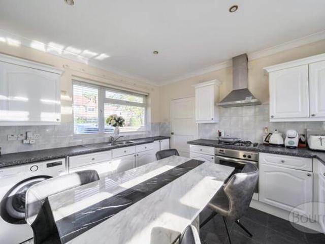 For Sale 3 Bedroom Bungalow Woking Surrey DS101955473