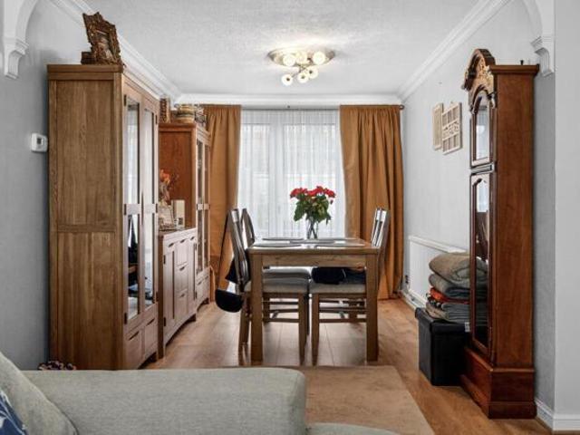 For Sale 3 Bedroom House Hemel Hempstead Hertfordshire DS100540626