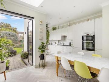 Clapham Common, SW4, Clapham Old Town, London, Greater London