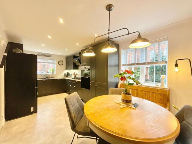 For Sale 3 Bedroom House Stone Staffordshire DS100615233
