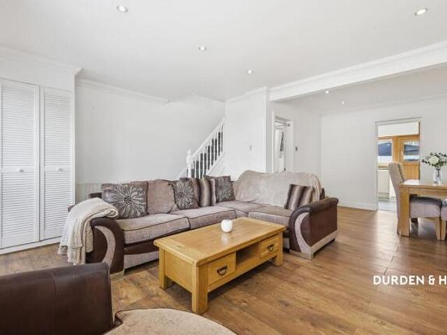 For Sale 3 Bedroom House Rainham Greater London DS101025544