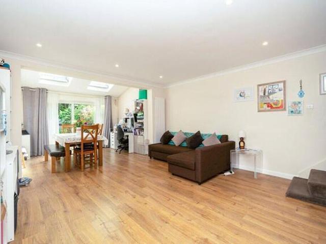 For Sale 3 Bedroom House Watford Hertfordshire DS100456294