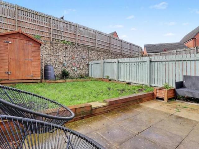 For Sale 3 Bedroom House Wakefield Wakefield DS101796886
