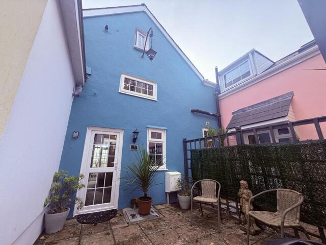 For Sale 3 Bedroom House Tenby Pembrokeshire DS101996238