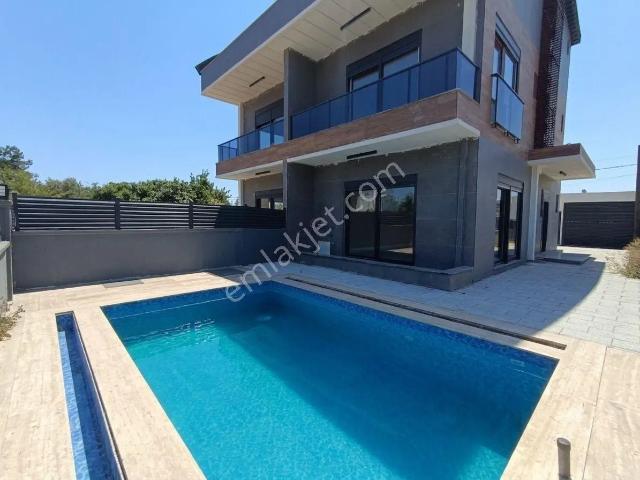 For Sale Lux | Mükemmel Konumda 4+1 Tripleks Villa