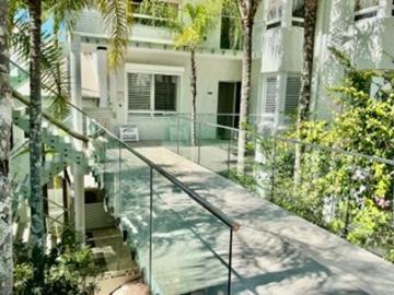 PRICE REDUCTION NEWLY REFRESHED AND NO STAIRS COME & SEE NOW