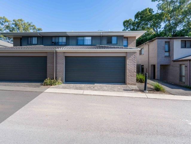 Premium Townhouses in Browns Plains Outlook Residential Complex