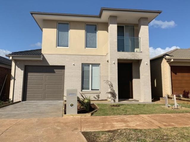 For private inspections please contact catie@sweeneyea.com.au