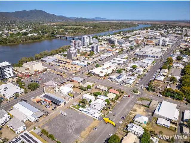 Cozy 43 Alma Street, Rockhampton City, QLD 4700