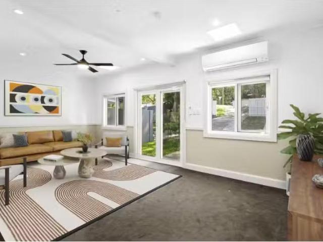 Rental! 43 Kentwell Road, Allambie Heights House for rent Lis.