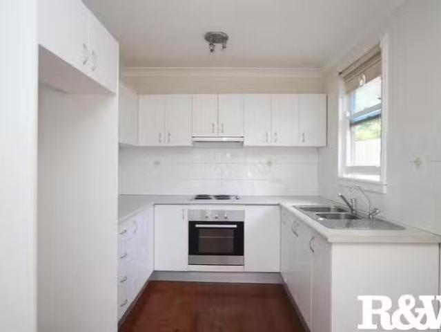 New 43 Mariana Crescent, Lethbridge Park, NSW 2770