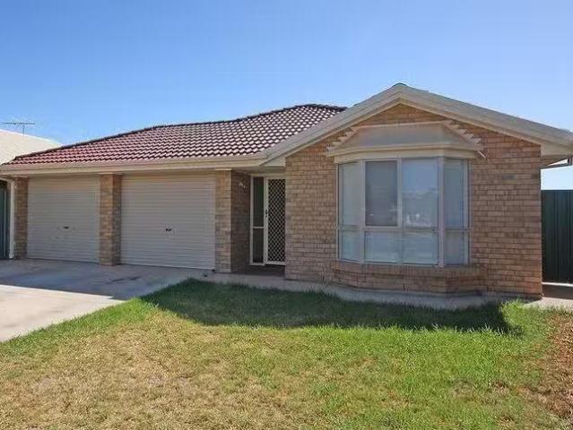 Deal! 43 Ramnet Circuit, Munno Para, SA 5115