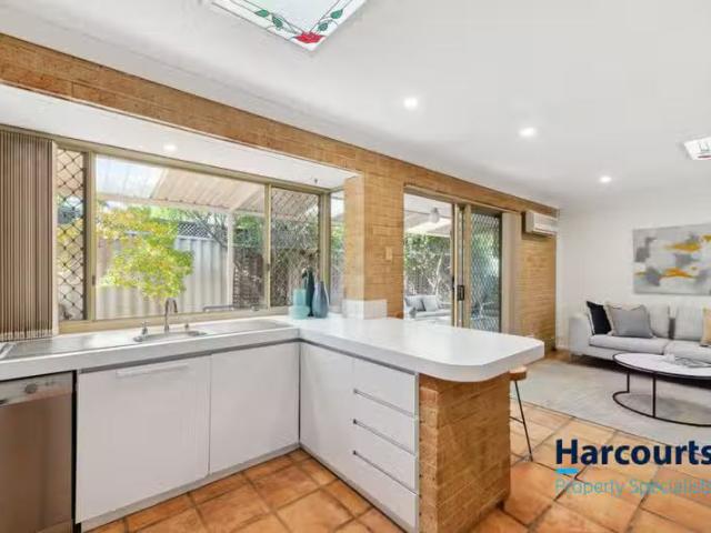 For Rent! 43B The Promenade, MOUNT PLEASANT, WA 6153 House f.