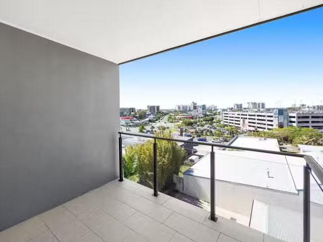 New 40/10 Pikki Street, Maroochydore, QLD 4558