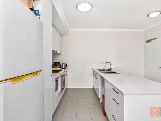 New 402/25 Malata Crescent, Success, WA 6164