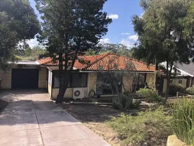 For Rent! 405 Warwick Road, Greenwood, WA 6024