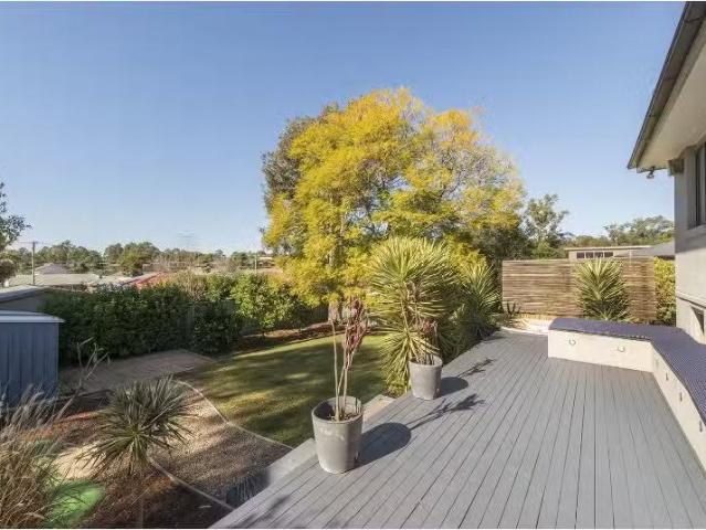 New 40 Koloona Drive, Emu Plains House for rent Listed by Emu.