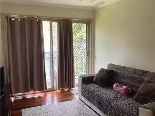 Charming 4/10 Greenmeadow Road, Mansfield, QLD 4122