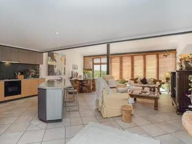 Unique 4/10 King William Street, South Fremantle, WA 6162