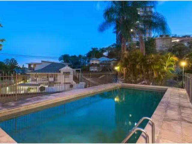 Charming 4/11 Kings Road, Taringa, QLD 4068