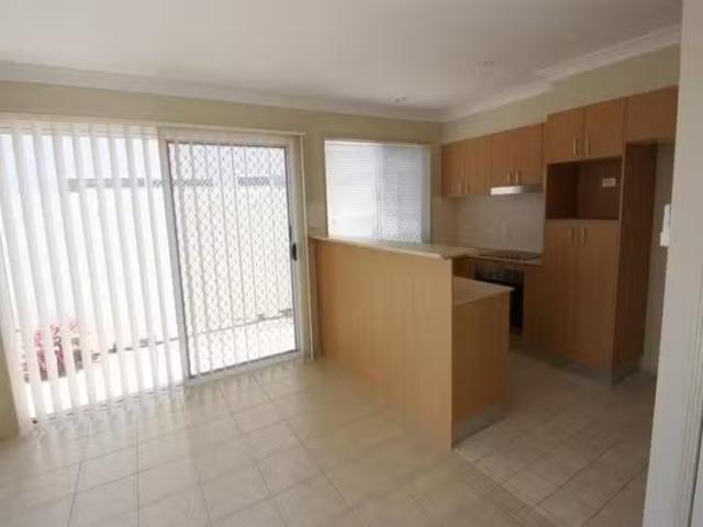 Rental! 4/19 Gumtree Crescent, Upper Coomera, QLD 4209