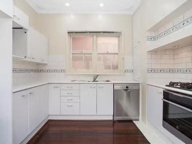 Nice 41 Congdon Street, Cottesloe, WA 6011