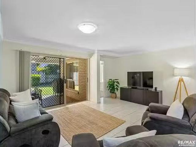 Charming 41 Schooner Circuit, Manly West, QLD 4179