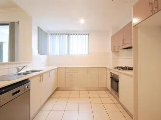 Nice 4/20 22 Brickworks Drive, Holroyd, NSW 2142