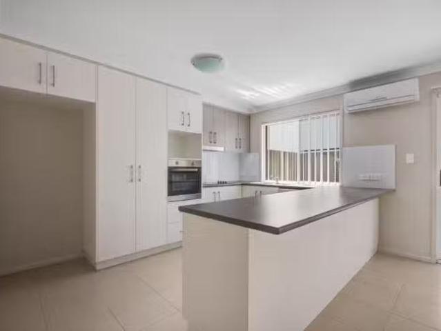 Charming 4/21 Sidney Street, North Toowoomba, QLD 4350