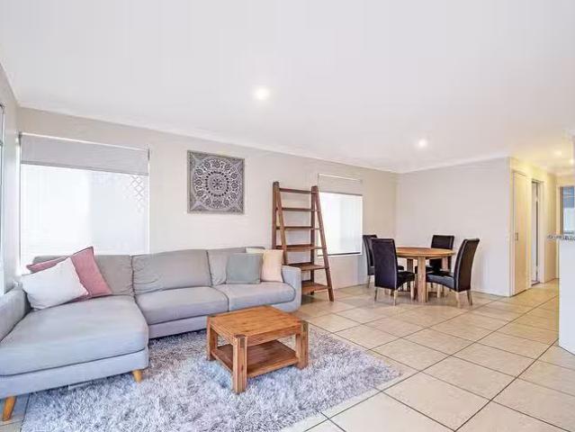 Cheap 42/42 Beach Parade, Surfers Paradise, QLD 4217