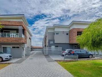 Unique 4/29 Green Avenue, Balcatta, WA 6021