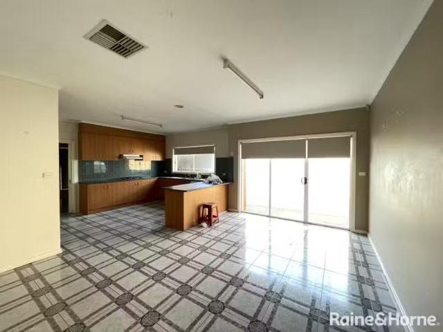 Charming 42 Garden Drive, Braybrook VIC 3019