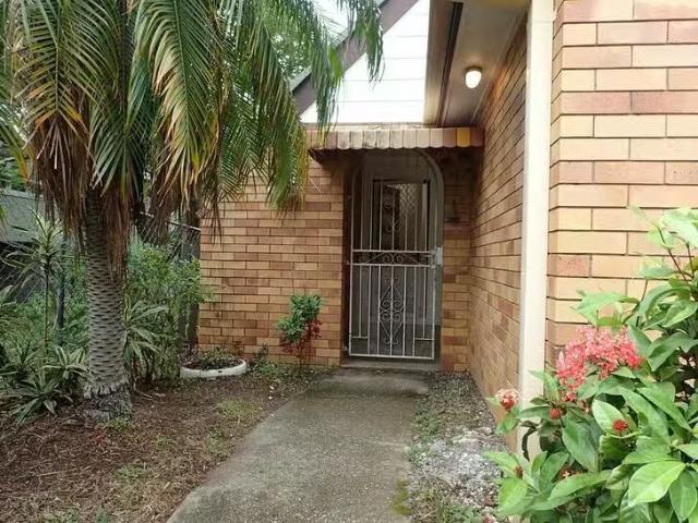 Charming 42 Inwood Street, Wooloowin, QLD 4030