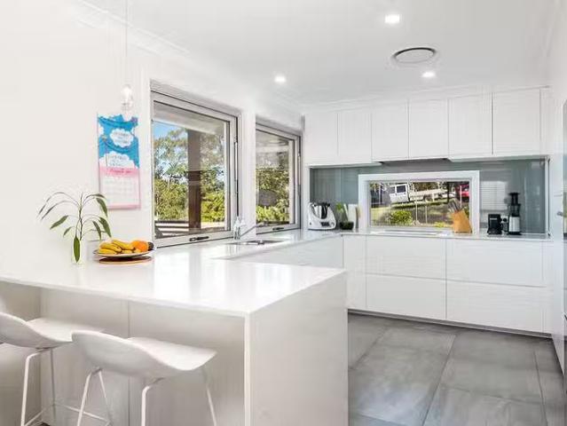 New 42 Parasol Street, Ashmore, QLD 4214