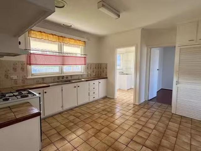 For Rent! 431 Springfield Road, Mitcham, VIC 3132
