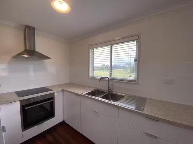 Cozy 47 Bonato Road, Glass House Mountains, QLD 4518