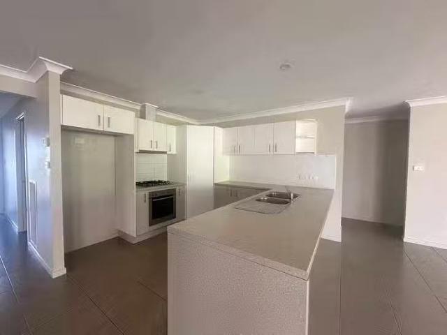 Rental! 47 Honeyman Drive, Orange, NSW 2800