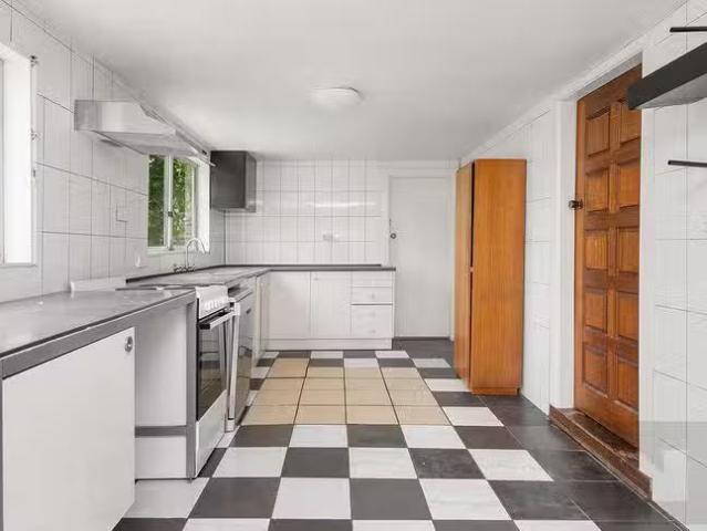 Nice 47 Somerville Road, Yarraville, VIC 3013