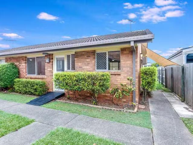 Rental! 4/42 Klingner Road, Redcliffe, QLD 4020