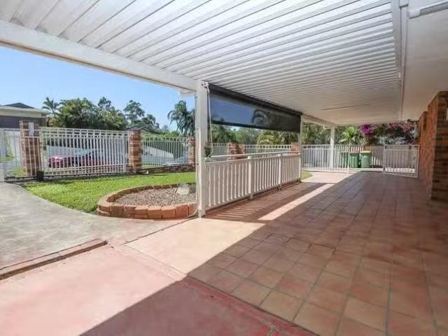 For Rent! 44 Watford Crescent, Molendinar, QLD 4214