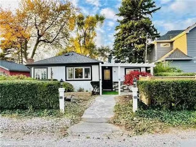 Just in! 44 Firelane 11A Road, Niagara On The Lake, ON, L0S 1J.